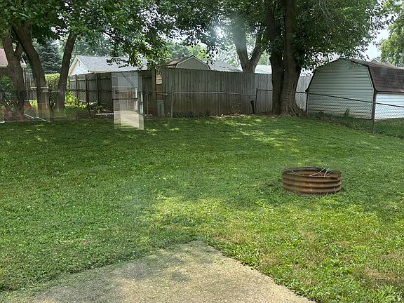 2nd image of 1395 Lee Rd