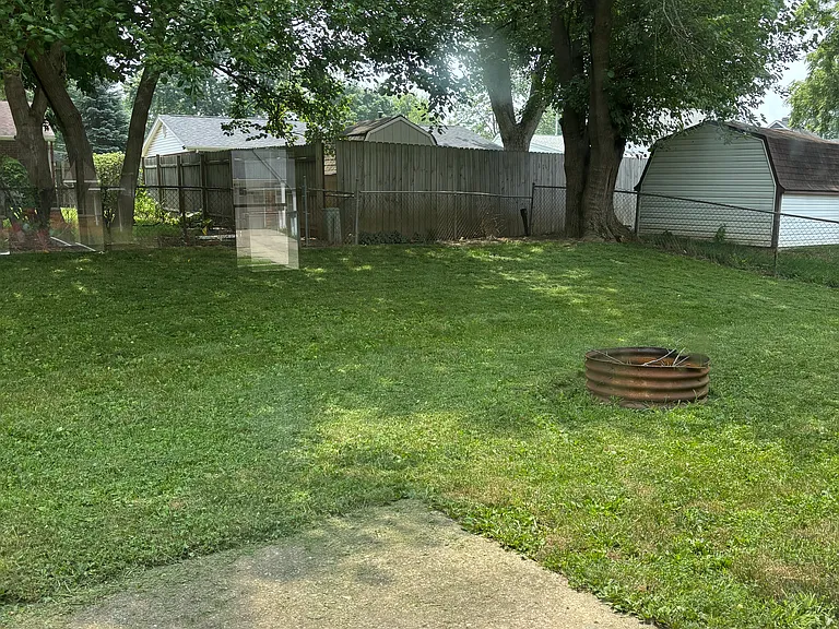 1395 Lee Rd — Photo 2