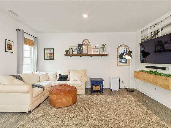 4th image of 6488 Apperson Dr