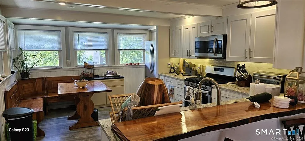 3 bed, 1.0 bath, 1472 sqft, $3,000 — Photo 4