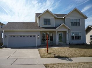 930 Eagle Crest Dr, Madison, WI 53704