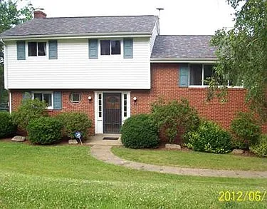 103 Franklin Dr photo 1