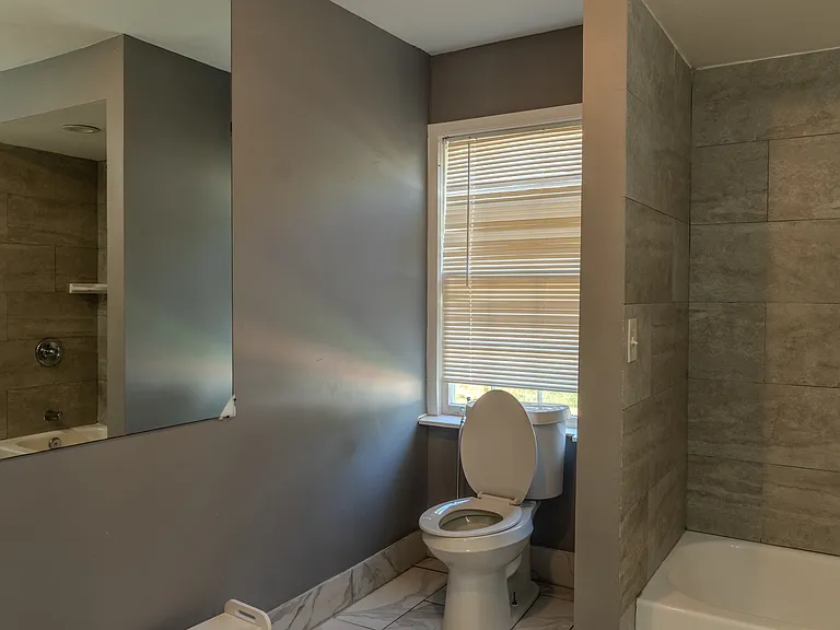 1616 Drayton Woods Dr — Photo 13