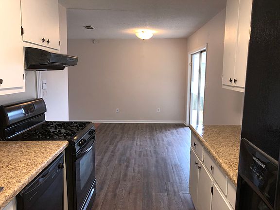 4th image of 103 Stakley Dr