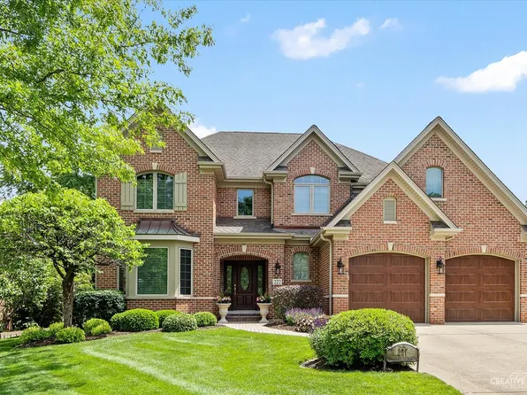 227 Bryant Ave, Glen Ellyn, IL 60137