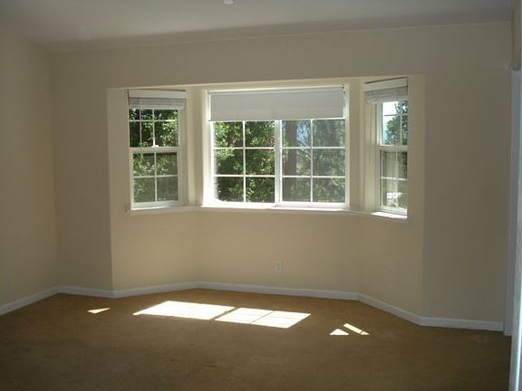 5th image of 4000 Garnet Rd