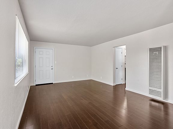 4th image of 931-939 Golden Gate Dr #933