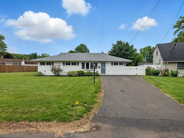 22 Dogwood Road, Plainville, CT 06062