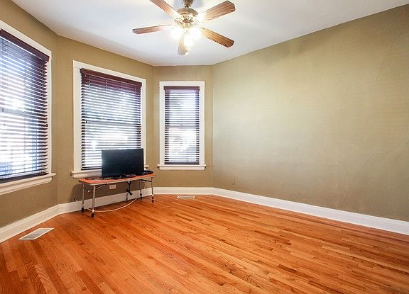 3rd image of 3400 N Kolmar Ave