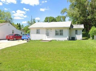 5416 O St, Omaha, NE 68117