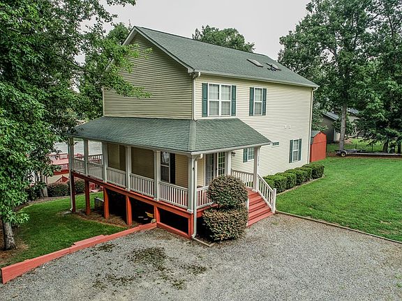 3rd image of 176 Northside Dr
