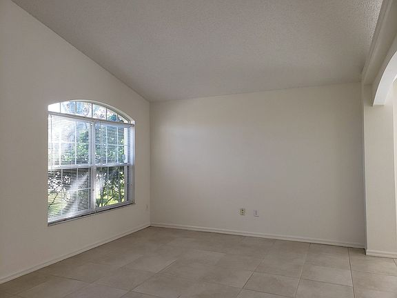5th image of 234 Bridge Creek Blvd
