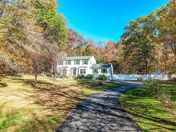 12 Chapel Road, Newburgh, NY 12550