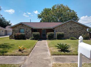 1902 Laura Ln, La Porte, TX 77571