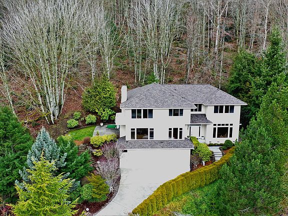 2nd image of 15828 SE 56th Pl