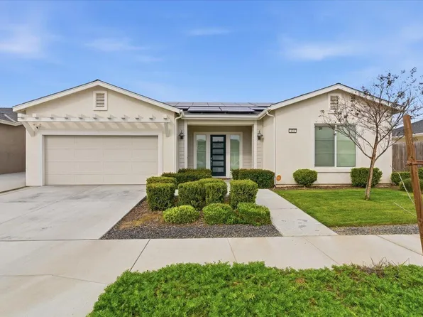 434 E Tyler Court, Visalia, CA 93291