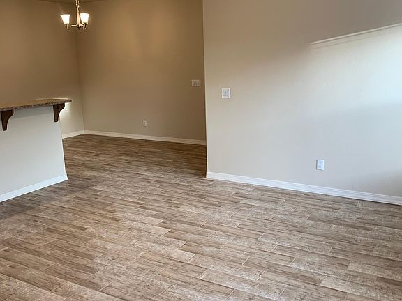 4th image of 933 Sheldon Ave #B