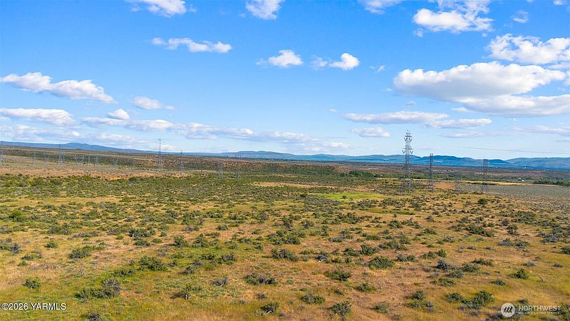4th image of 5750 Robbins Road