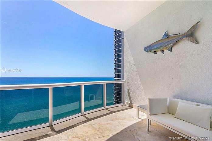 1st image of 16001 Collins Ave APT 3106