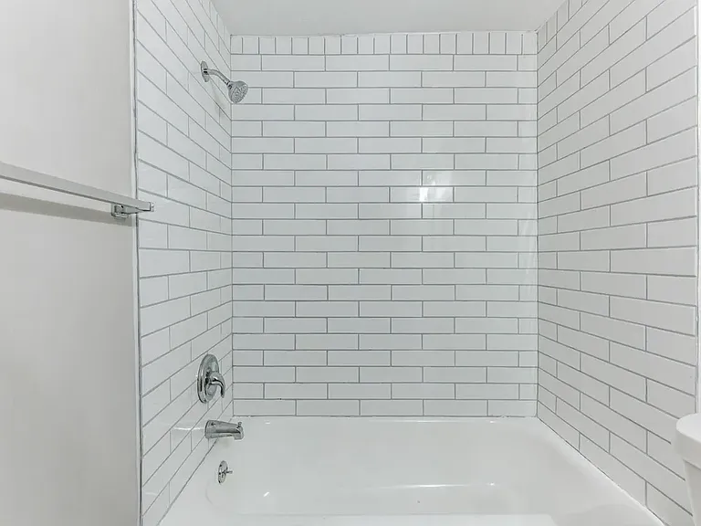 1456 W 107th St #14 — Photo 7