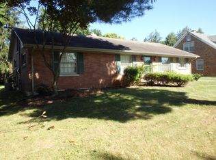 3413 Belvoir Dr, Lexington, KY 40502