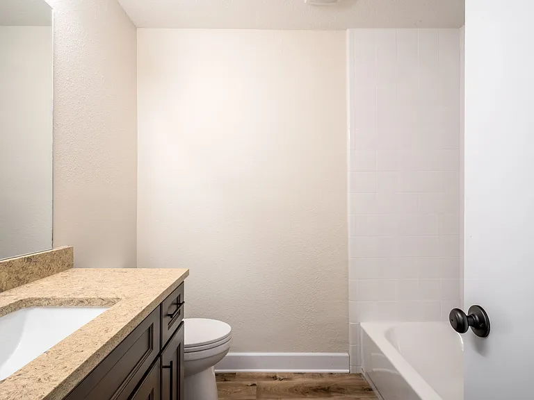 605 Wilcox St #B — Photo 16