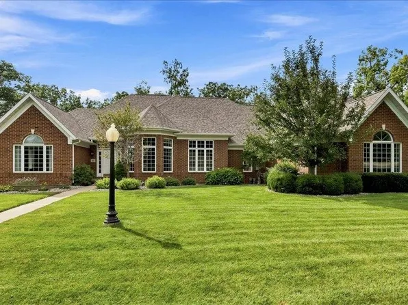 23 Roosevelt Dr, East Dubuque, IL 61025