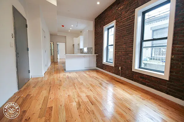 Rented by MySpaceNYC | media 27