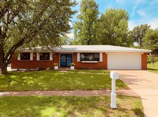 3904 Nottingham Estates Dr, Saint Louis, MO