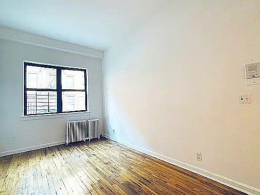 3rd image of 419 W 56th St APT 1A