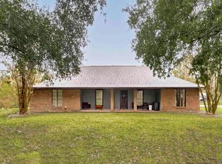 10051 N River Rd, Port Allen, LA 70767