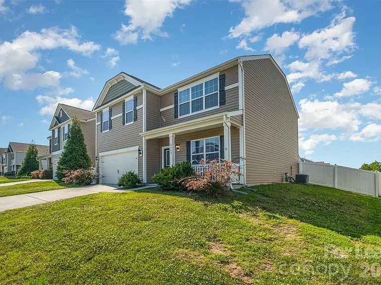 2407 Sugar Ct SW — Photo 2