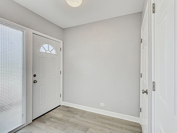 4th image of 14739 Park Ave