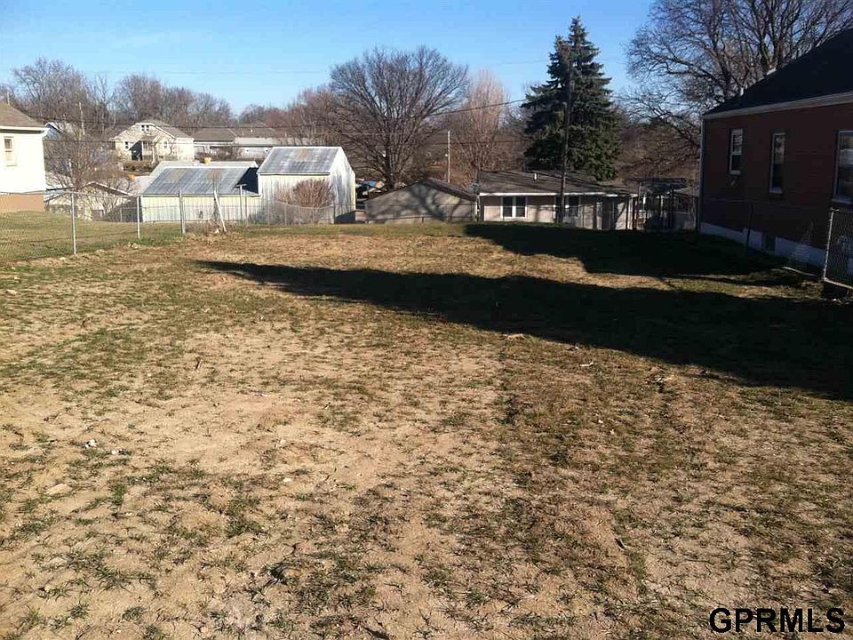 1st image of 2720 Olive St