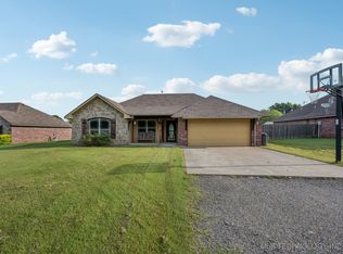 112 W 60th Pl S, Muskogee, OK 74401