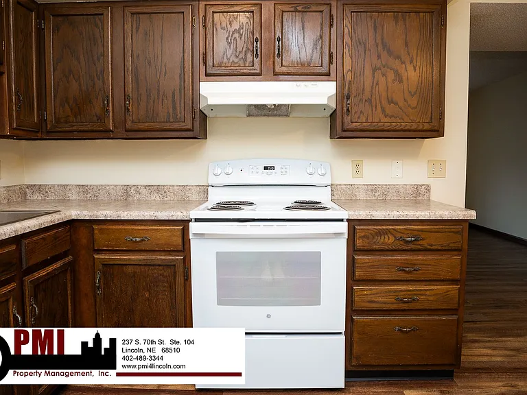 2323 D St #5 — Photo 10