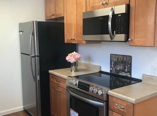3289 Alma St, Palo Alto, CA 94306