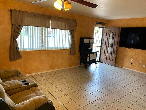 3rd image of 163 Peretz Cir
