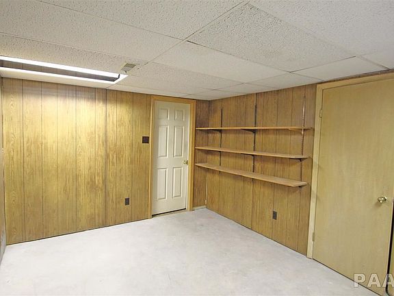 4th image of 5621 N Sherwood Ave
