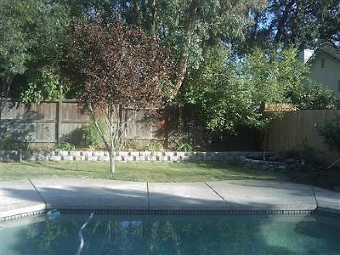 2nd image of 610 Reardon Ct