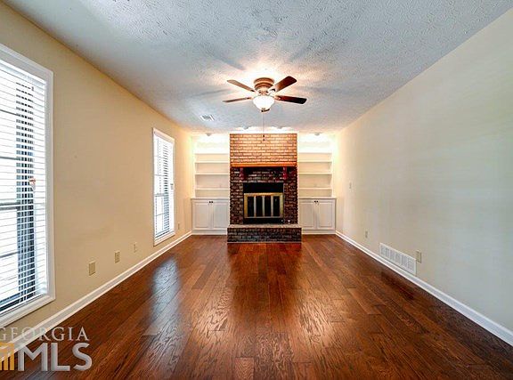 5th image of 3394 Pate Dr