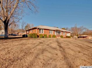 1619 Chapman Ave NE, Huntsville, AL 35811