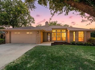 6 Alamosa Dr, Trophy Club, TX 76262