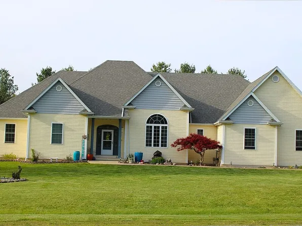 11225 Whitetail Creek Ln, Dawson, IL 62520