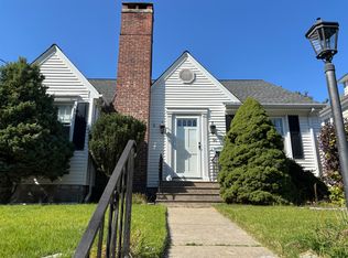 96 Moody Ave, Fairfield, CT 06825