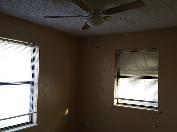 2nd image of 208 Clover Dr