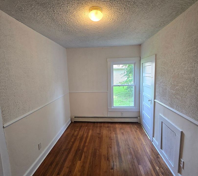 2nd image of 1400 Wilmington Ave