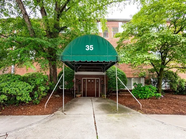 35 Prospect St APT 308, Woburn, MA 01801