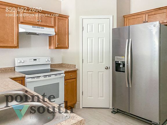 4th image of 2425 E Johnson Ave E #E