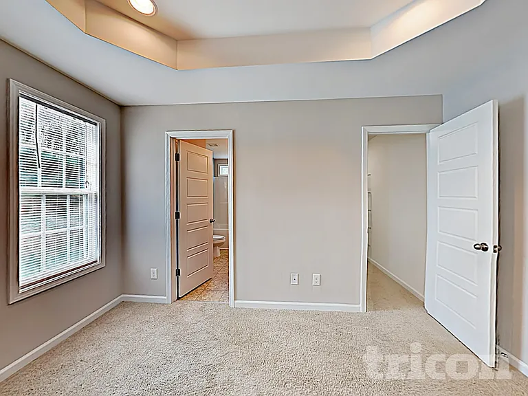32 Balboa Pkwy — Photo 8